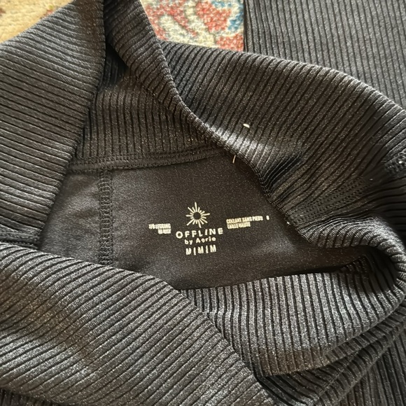 Aerie Offline Set - Picture 2 of 3